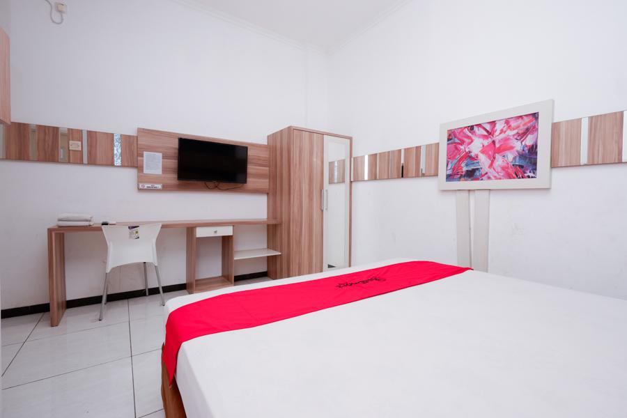 Reddoorz Near Plaza Simpang Lima Hotel Semarang Kültér fotó